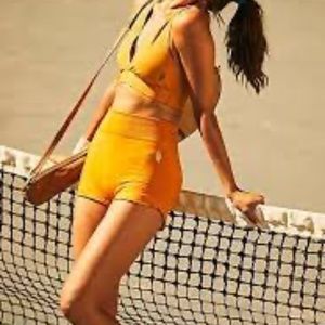 Free People Movement Flirty Shorty Shorts Sz. XS Honeycomb